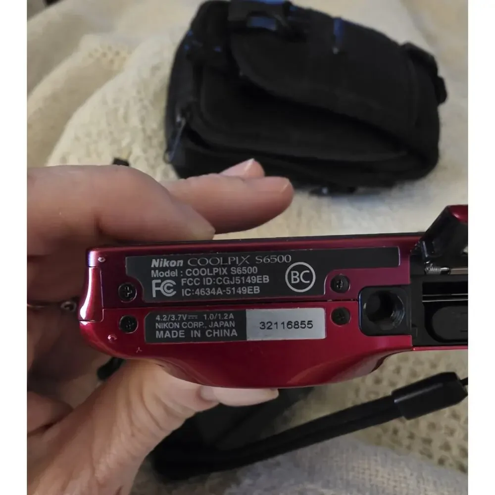 Nikon COOLPIX S6500 Red Compact Digital Camera 12x Zoom 16MP HDMI Tested Works